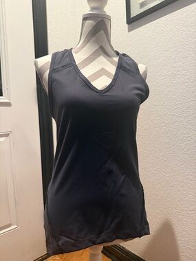 VM Navy Athletic V-Neck Tank Top